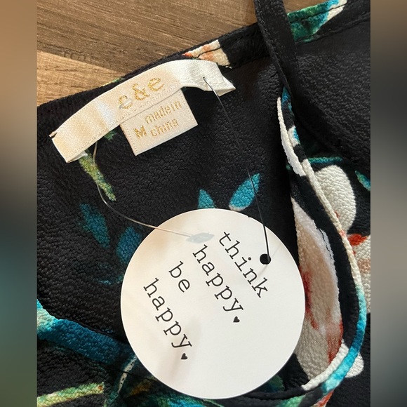 NWT C&E Los Angeles Tiger Lily Romper SZ M - Picture 12 of 13